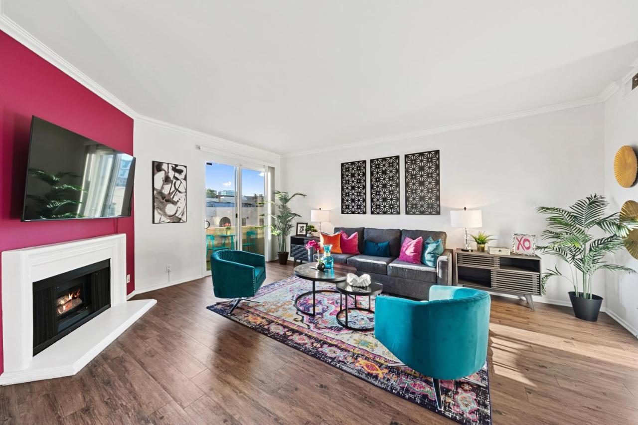 Beverly Hills Chic 2 Bed 2Bath With Patio And Parking 309 ロサンゼルス エクステリア 写真