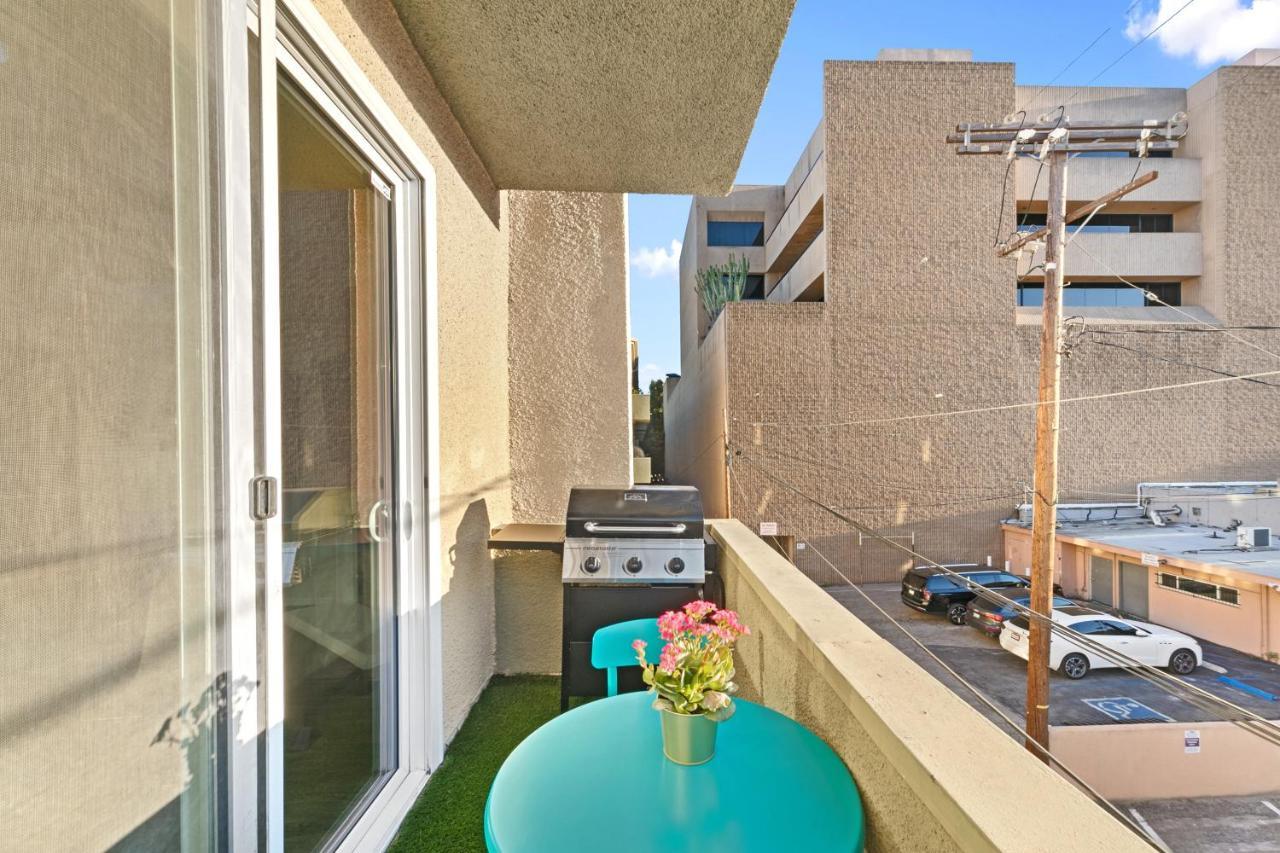 Beverly Hills Chic 2 Bed 2Bath With Patio And Parking 309 ロサンゼルス エクステリア 写真